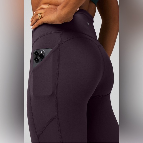 Fabletics Oasis PureLuxe High-Waisted Pocketed Kick Flare Sz xlarge - Picture 4 of 8